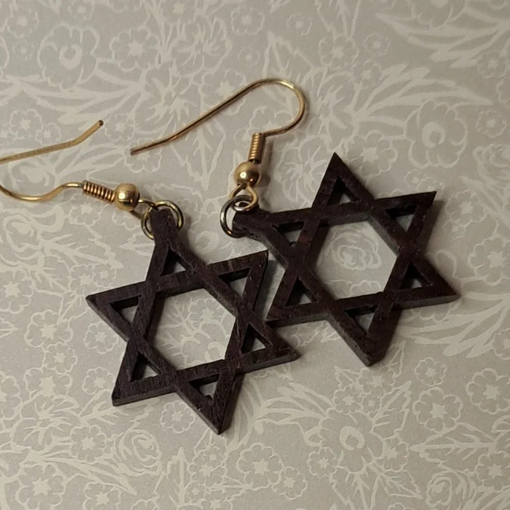 VINTAGE Wood Star of David Earrings - Picture 3 of 7